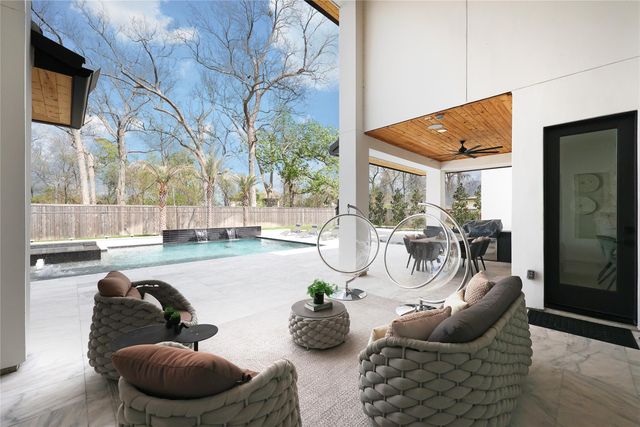 9231 Fox Bend Lane, Sienna Plantation, TX 77459