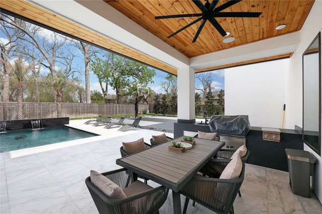 9231 Fox Bend Lane, Sienna Plantation, TX 77459