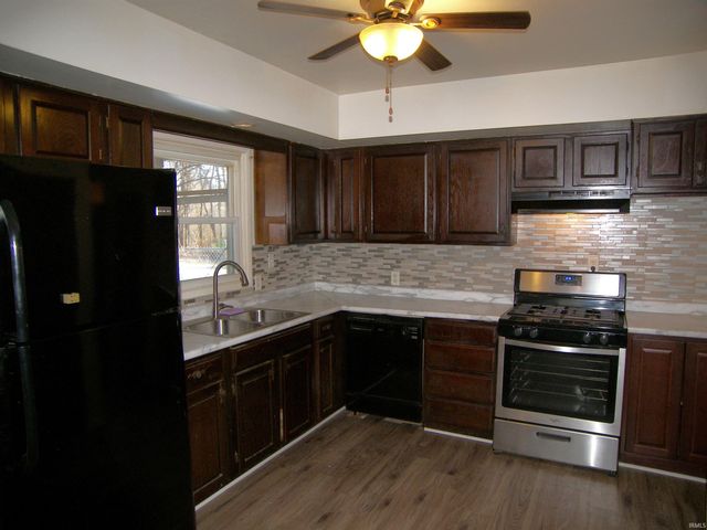 217 Ra Mar Drive, Warsaw, IN 46580