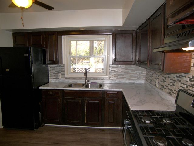 217 Ra Mar Drive, Warsaw, IN 46580