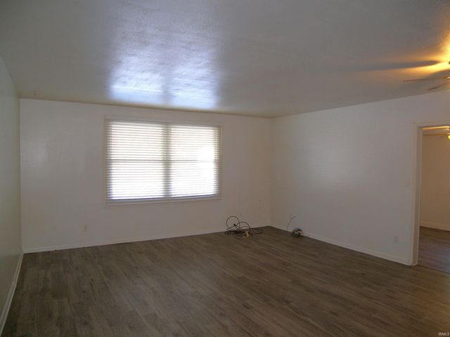 217 Ra Mar Drive, Warsaw, IN 46580