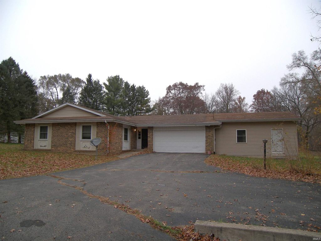 217 Ra Mar Drive, Warsaw, IN 46580