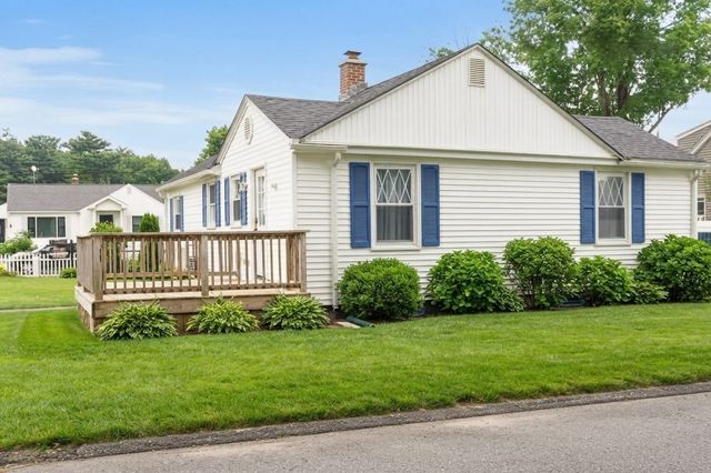 35 W Akard St, Ludlow, MA 01056