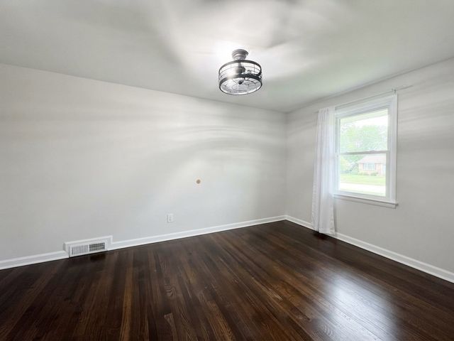 35 W Akard St, Ludlow, MA 01056