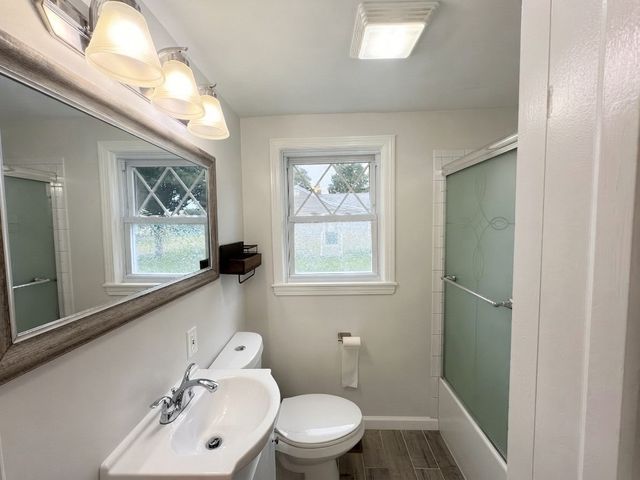 35 W Akard St, Ludlow, MA 01056