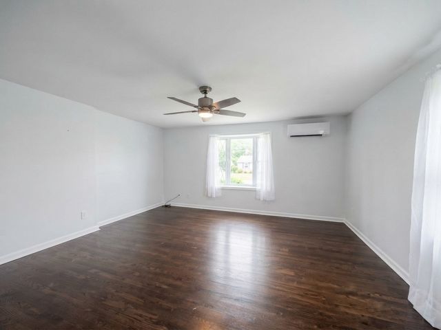 35 W Akard St, Ludlow, MA 01056