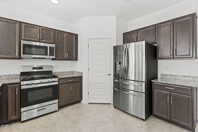 9004 W GEORGIA Avenue, Glendale, AZ 85305