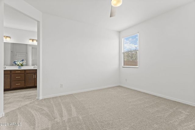 9004 W GEORGIA Avenue, Glendale, AZ 85305