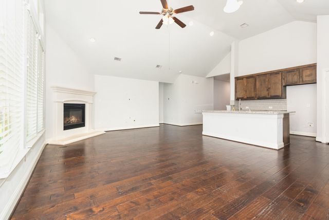937 Nathanael Greene Court, Aubrey, TX 76227