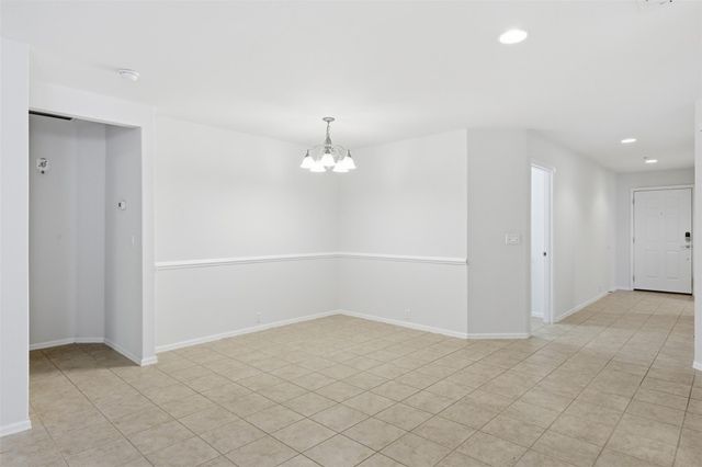 725 Kingfisher LN, Leander, TX 78641