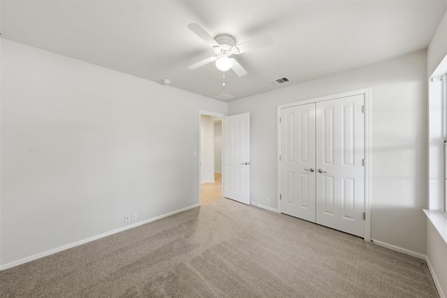 725 Kingfisher LN, Leander, TX 78641