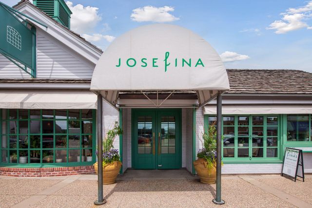 638 Gardner Street, Wayzata, MN 55391