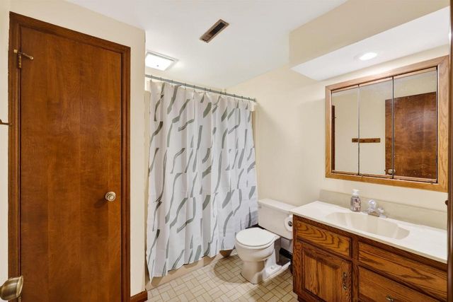 1305 Lake Shore Drive, Beaver Dam, WI 53916