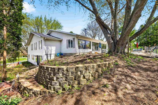 1305 Lake Shore Drive, Beaver Dam, WI 53916