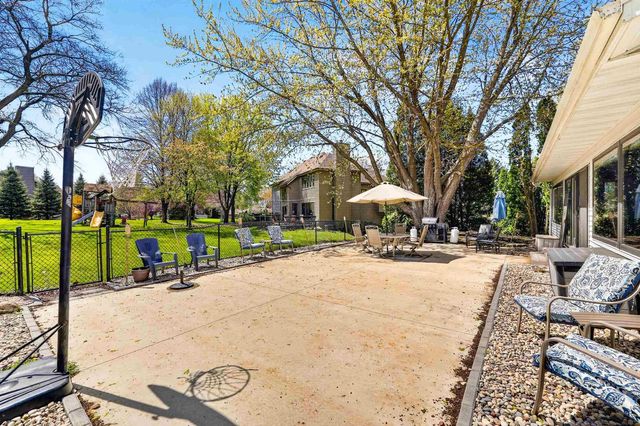 1305 Lake Shore Drive, Beaver Dam, WI 53916
