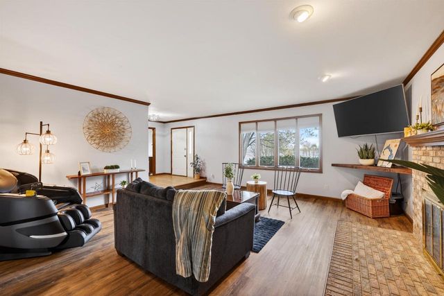 1305 Lake Shore Drive, Beaver Dam, WI 53916