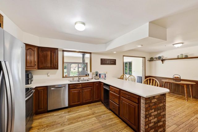 1305 Lake Shore Drive, Beaver Dam, WI 53916