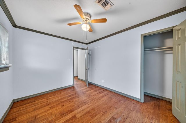5725 Melanite Avenue, Houston, TX 77053