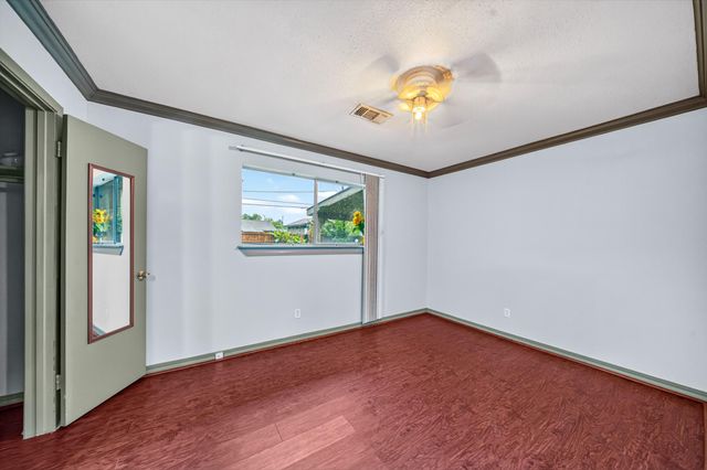 5725 Melanite Avenue, Houston, TX 77053