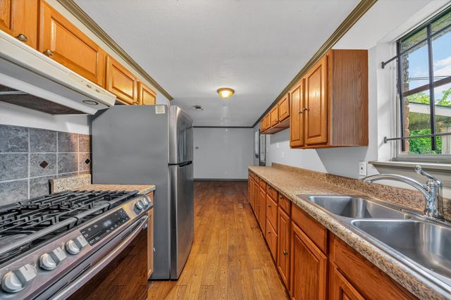 5725 Melanite Avenue, Houston, TX 77053