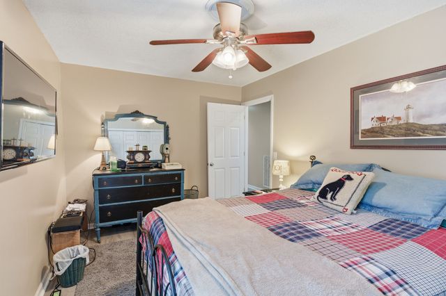 8073 Ridgewood Rd, Goodlettsville, TN 37072