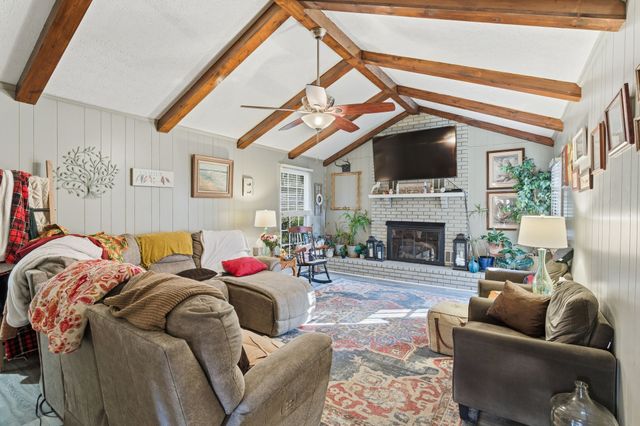 8073 Ridgewood Rd, Goodlettsville, TN 37072