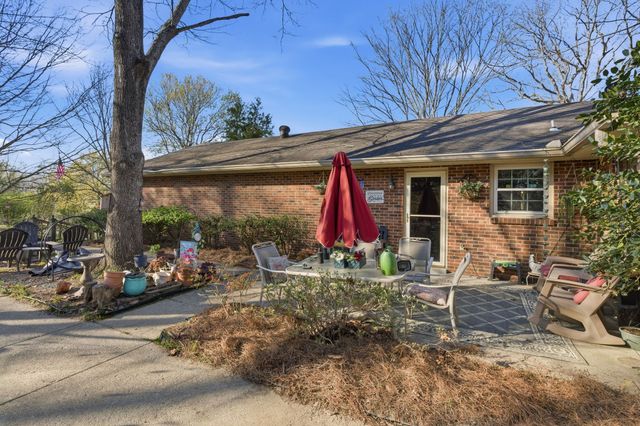 8073 Ridgewood Rd, Goodlettsville, TN 37072