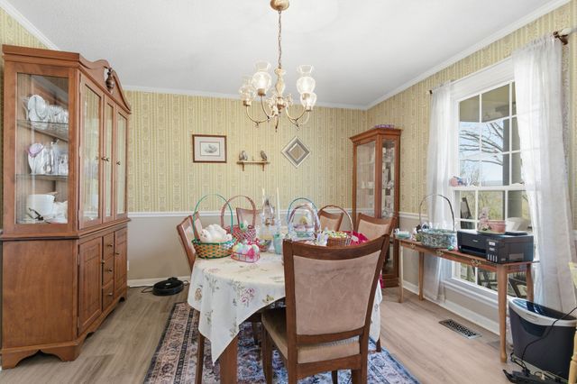 8073 Ridgewood Rd, Goodlettsville, TN 37072