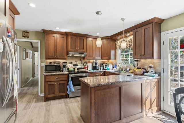 8073 Ridgewood Rd, Goodlettsville, TN 37072