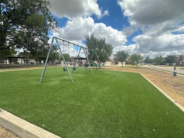 8925 Sierra Trail, Cross Roads, TX 76227