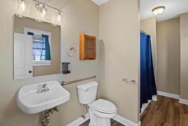 210 S Washington STREET, Elkhorn, WI 53121