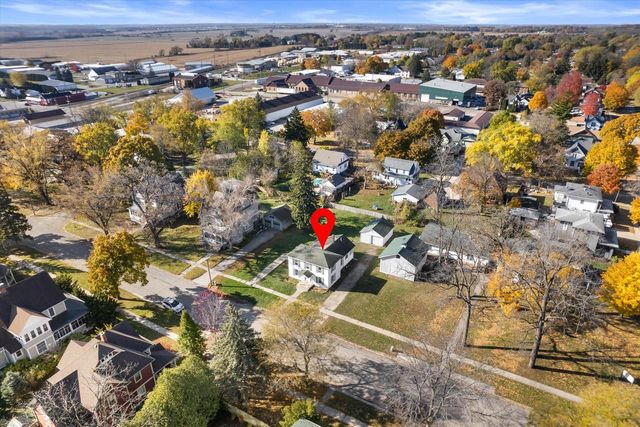 210 S Washington STREET, Elkhorn, WI 53121