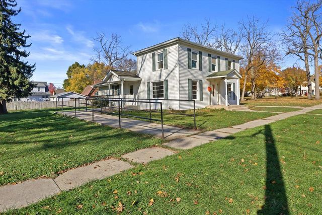 210 S Washington STREET, Elkhorn, WI 53121