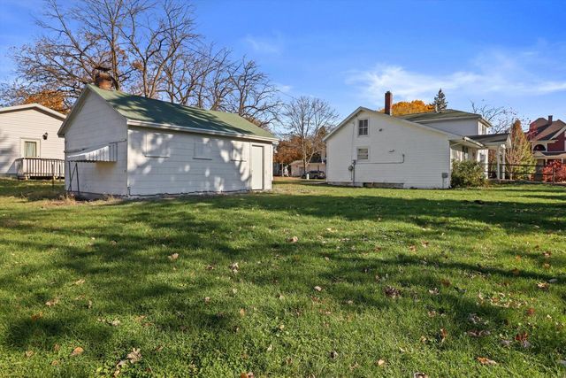 210 S Washington STREET, Elkhorn, WI 53121