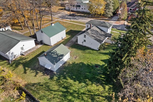 210 S Washington STREET, Elkhorn, WI 53121