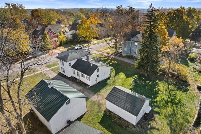 210 S Washington STREET, Elkhorn, WI 53121