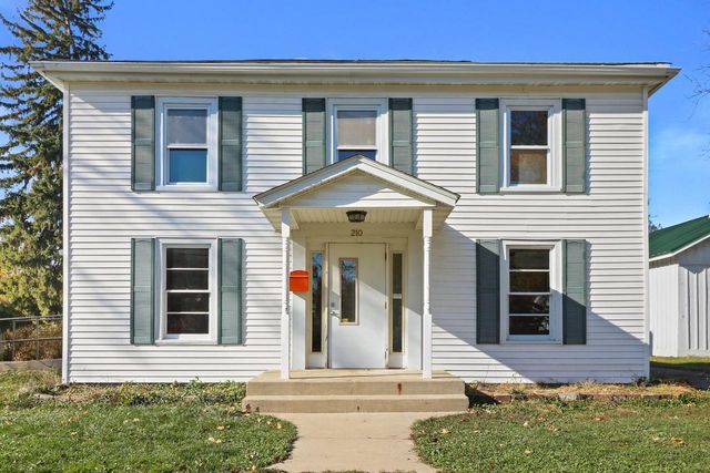 210 S Washington STREET, Elkhorn, WI 53121