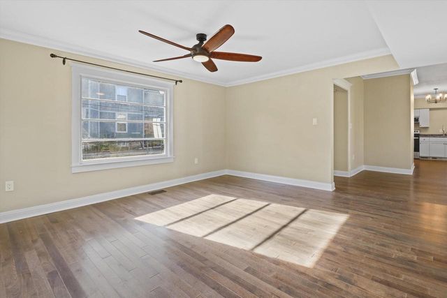 210 S Washington STREET, Elkhorn, WI 53121