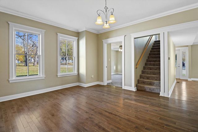 210 S Washington STREET, Elkhorn, WI 53121