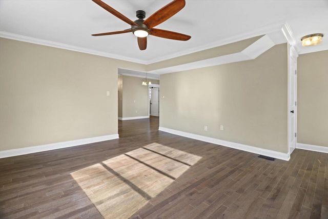 210 S Washington STREET, Elkhorn, WI 53121