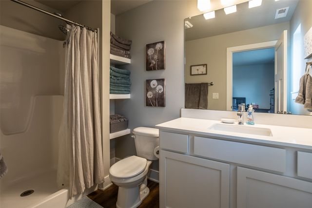 800 NE 14th Street, Grimes, IA 50111