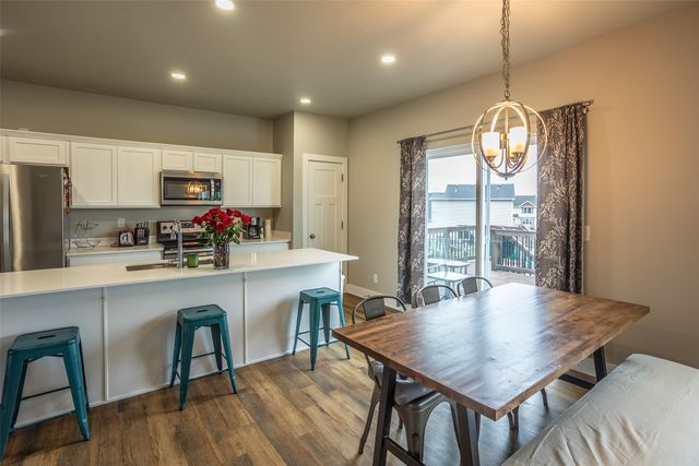 800 NE 14th Street, Grimes, IA 50111