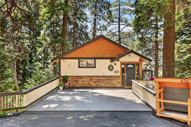676 Lake Drive, Lake Arrowhead, CA 92352