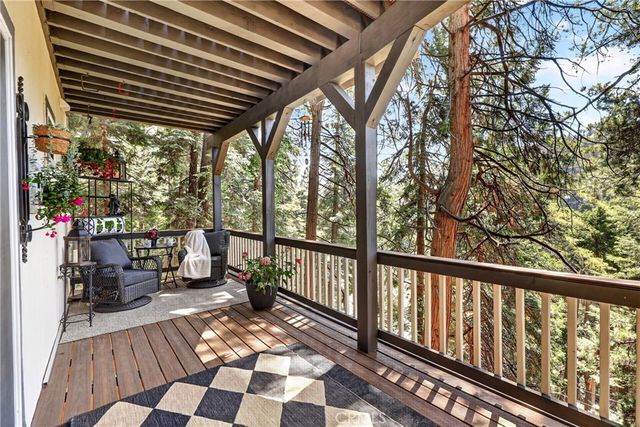 676 Lake Drive, Lake Arrowhead, CA 92352