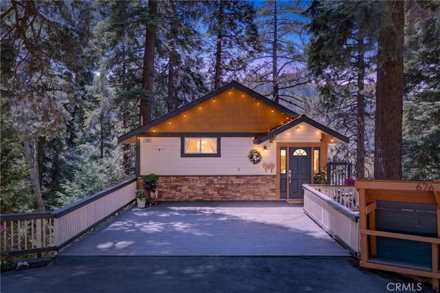 676 Lake Drive, Lake Arrowhead, CA 92352