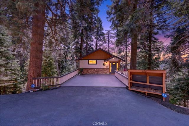 676 Lake Drive, Lake Arrowhead, CA 92352