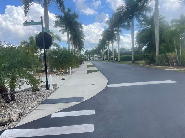 10201 Butterweed TRL, Fort Myers, FL 33905