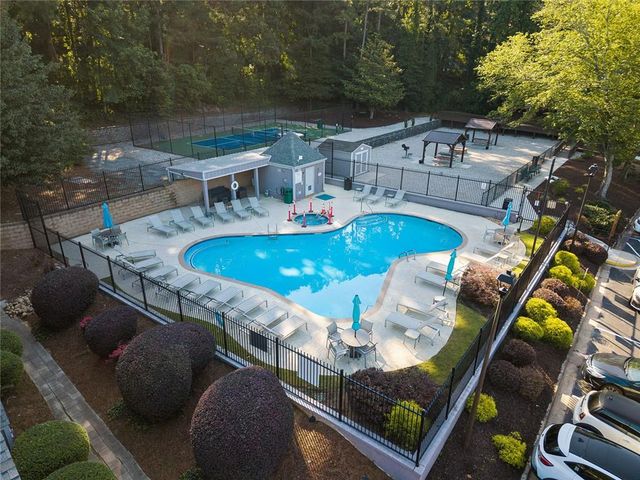 3985 Woodridge Way 3985 Building 11, Tucker, GA 30084