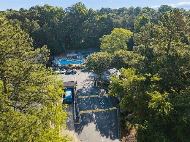 3985 Woodridge Way 3985 Building 11, Tucker, GA 30084