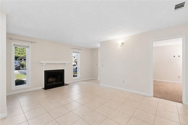 3985 Woodridge Way 3985 Building 11, Tucker, GA 30084